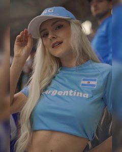 เอวา เอลฟี่ 18